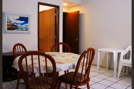 Apartamento para alugar com 136m², 3 quartos e 1 vaga