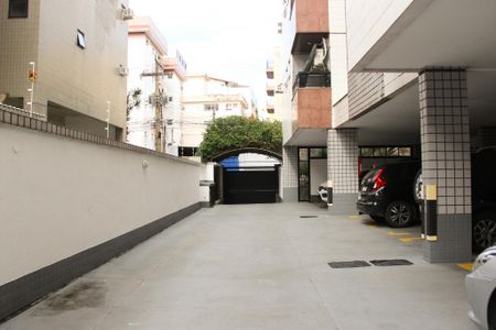 Apartamento para alugar com 136m², 3 quartos e 1 vaga
