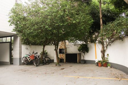 Apartamento para alugar com 136m², 3 quartos e 1 vaga