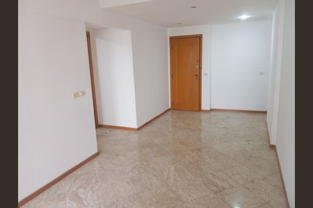 Sala de apartamento para alugar com 1 quarto, 59m² em Barra da Tijuca, Rio de Janeiro