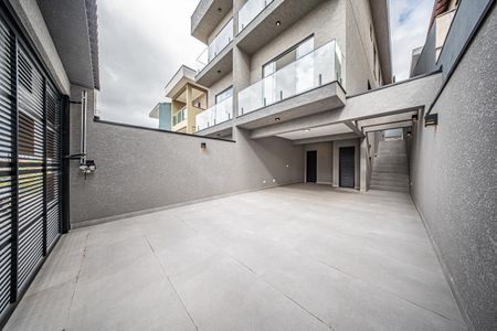 Casa à venda com 155m², 3 quartos e 4 vagas