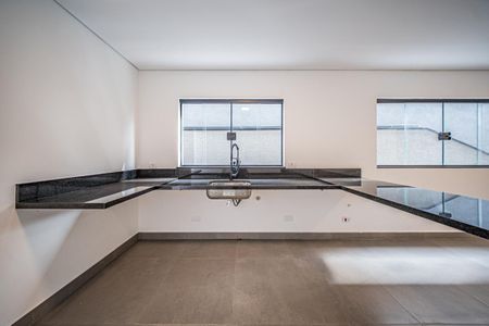 Casa à venda com 155m², 3 quartos e 4 vagas