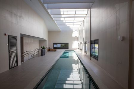 Studio para alugar com 25m², 1 quarto e sem vaga Studio para alugar com 25m², 1 quarto e sem vagaEspaço Comum - Piscina interna