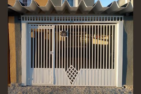 Casa à venda com 98m², 3 quartos e 1 vaga