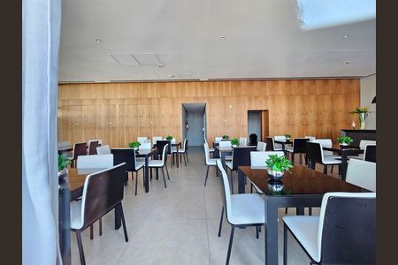 Studio para alugar com 42m², 1 quarto e 1 vaga Studio para alugar com 42m², 1 quarto e 1 vagaÁrea comum - Salão de festas