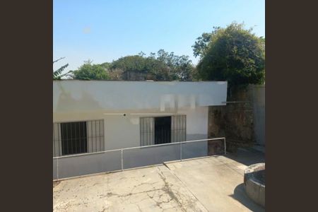 Casa à venda com 2 quartos, 158m² em Jardim Santa Helena, São Paulo