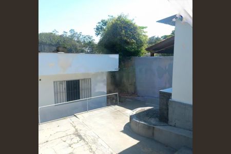 Casa à venda com 2 quartos, 158m² em Jardim Santa Helena, São Paulo