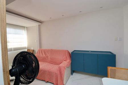 Apartamento para alugar com 50m², 2 quartos e 1 vagaSala 
