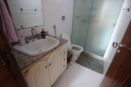 Apartamento à venda com 92m², 2 quartos e 1 vagaBanheiro Social