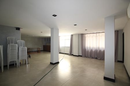 Apartamento à venda com 92m², 2 quartos e 1 vagaÁrea Comum