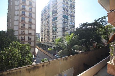 Apartamento à venda com 92m², 2 quartos e 1 vagaSala - Vista
