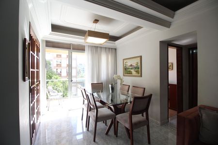 Apartamento à venda com 92m², 2 quartos e 1 vagaSala