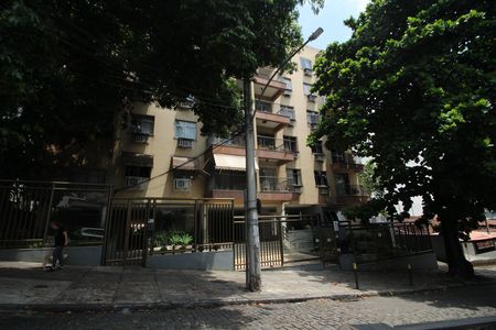 Apartamento à venda com 92m², 2 quartos e 1 vagaFachada