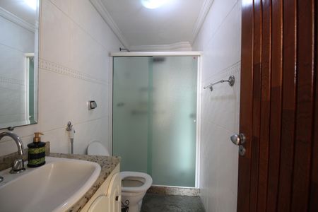 Apartamento à venda com 92m², 2 quartos e 1 vagaBanheiro Social