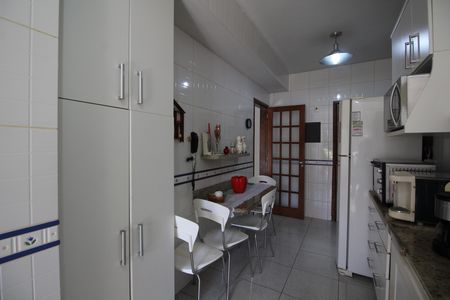 Apartamento à venda com 92m², 2 quartos e 1 vagaCozinha