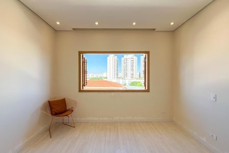 Casa à venda com 270m², 5 quartos e 3 vagas