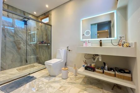 Casa à venda com 270m², 5 quartos e 3 vagas