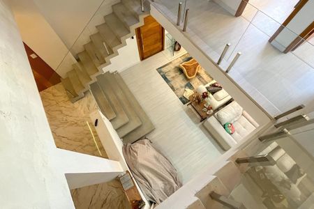 Casa à venda com 270m², 5 quartos e 3 vagas
