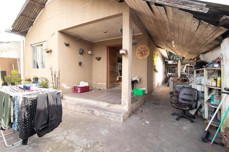 Casa à venda com 200m², 3 quartos e 1 vaga Casa à venda com 200m², 3 quartos e 1 vagaFachada