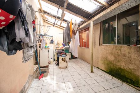 Casa à venda com 200m², 3 quartos e 1 vaga Casa à venda com 200m², 3 quartos e 1 vagaÁrea externa