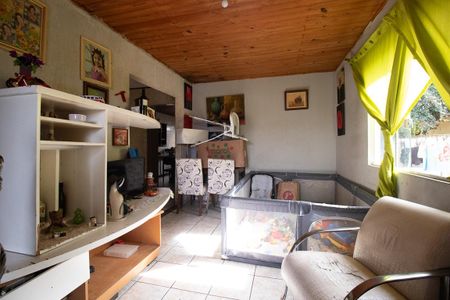 Casa à venda com 200m², 3 quartos e 1 vaga Casa à venda com 200m², 3 quartos e 1 vagaSala