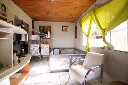 Casa à venda com 200m², 3 quartos e 1 vaga Casa à venda com 200m², 3 quartos e 1 vagaSala
