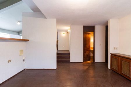 Casa à venda com 4 quartos, 1110m² em Santo Amaro, São Paulo