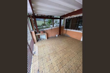 Casa à venda com 2 quartos, 68m² em Vila Albertina, São Paulo