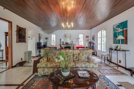 Casa à venda com 4 quartos, 297m² em Fazenda Morumbi, São Paulo