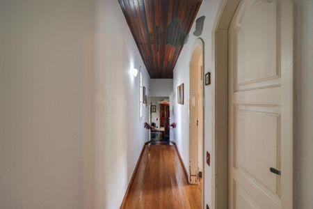 Casa à venda com 297m², 4 quartos e 3 vagas