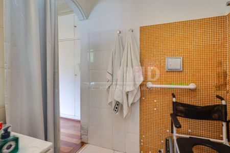 Casa à venda com 297m², 4 quartos e 3 vagas