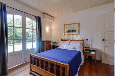 Casa à venda com 297m², 4 quartos e 3 vagas