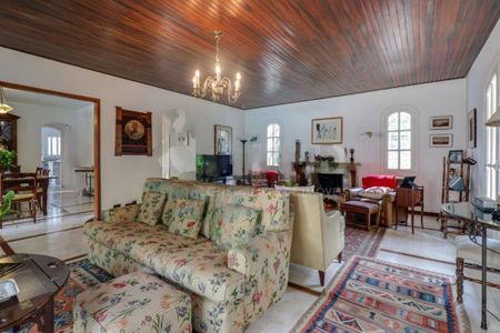 Casa à venda com 297m², 4 quartos e 3 vagas