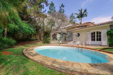 Casa à venda com 297m², 4 quartos e 3 vagas