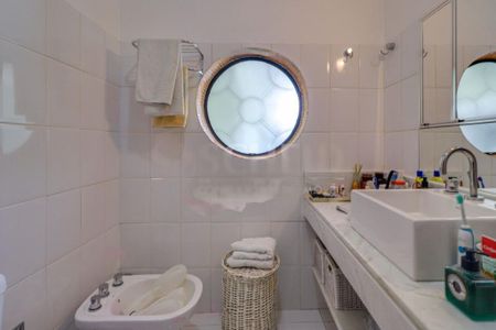 Casa à venda com 297m², 4 quartos e 3 vagas