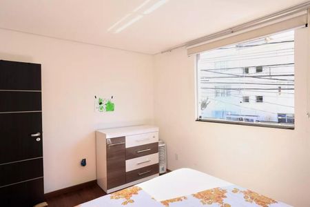 Casa à venda com 217m², 3 quartos e 2 vagas Casa à venda com 217m², 3 quartos e 2 vagasFoto 06