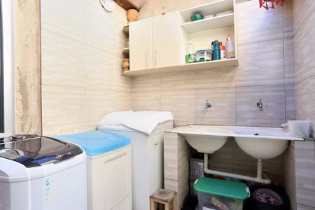 Casa à venda com 217m², 3 quartos e 2 vagas Casa à venda com 217m², 3 quartos e 2 vagasFoto 13
