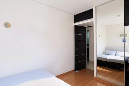 Casa à venda com 217m², 3 quartos e 2 vagas Casa à venda com 217m², 3 quartos e 2 vagasFoto 08