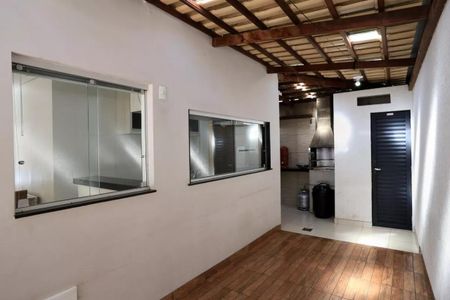 Casa à venda com 217m², 3 quartos e 2 vagas Casa à venda com 217m², 3 quartos e 2 vagasFoto 17