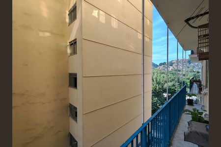 Apartamento à venda com 68m², 2 quartos e 1 vaga Apartamento à venda com 68m², 2 quartos e 1 vagaVista da Sala