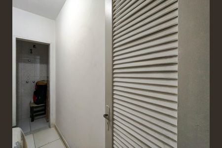 Apartamento à venda com 68m², 2 quartos e 1 vaga Apartamento à venda com 68m², 2 quartos e 1 vagaQuarto de Serviço