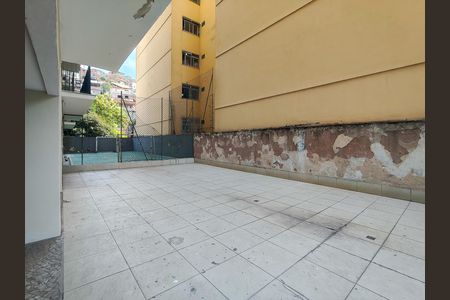 Apartamento à venda com 68m², 2 quartos e 1 vaga Apartamento à venda com 68m², 2 quartos e 1 vagaÁrea comum - Playground