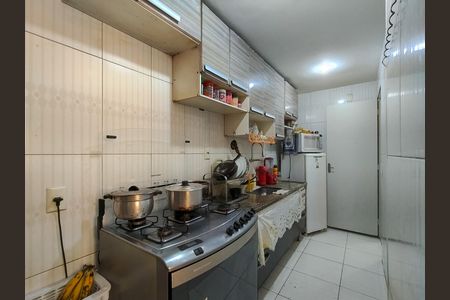 Apartamento à venda com 68m², 2 quartos e 1 vaga Apartamento à venda com 68m², 2 quartos e 1 vagaCozinha e Área de Serviço