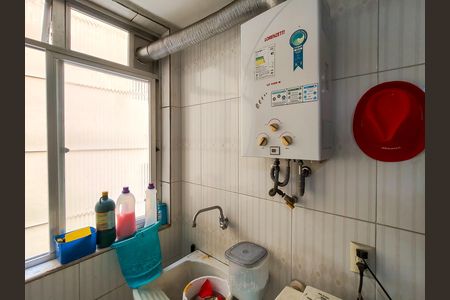 Apartamento à venda com 68m², 2 quartos e 1 vaga Apartamento à venda com 68m², 2 quartos e 1 vagaCozinha e Área de Serviço