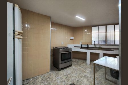 Apartamento à venda com 68m², 2 quartos e 1 vaga Apartamento à venda com 68m², 2 quartos e 1 vagaÁrea comum - Salão de festas