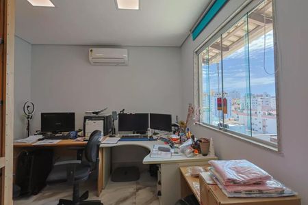 Foto 06 de casa à venda com 4 quartos, 360m² em Ana Lúcia, Belo Horizonte