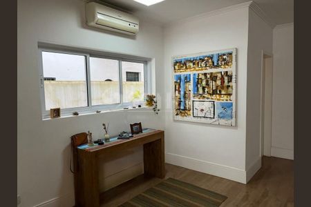 Casa à venda com 3 quartos, 230m² em Campo Belo, São Paulo
