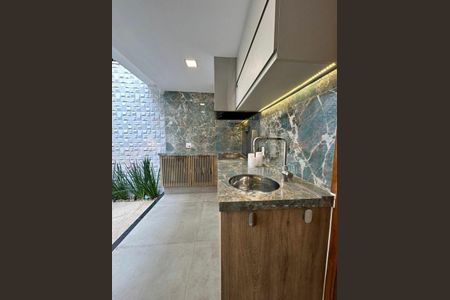 Casa à venda com 3 quartos, 200m² em Itaim Bibi, São Paulo