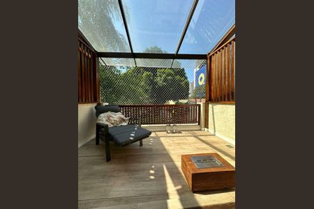 Casa à venda com 3 quartos, 200m² em Itaim Bibi, São Paulo