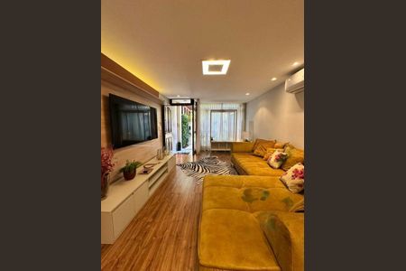 Casa à venda com 3 quartos, 200m² em Itaim Bibi, São Paulo